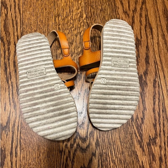 Size 10 old navy sandals - Picture 4 of 6